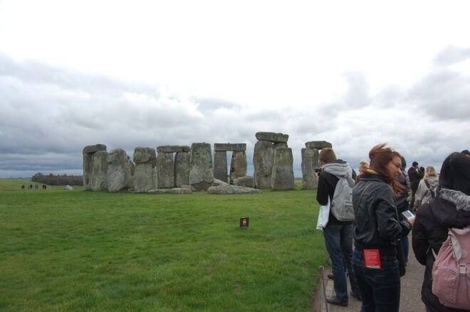 London: Windsor Castle, Stonehenge & Bath Full-Day Tour - Bath
