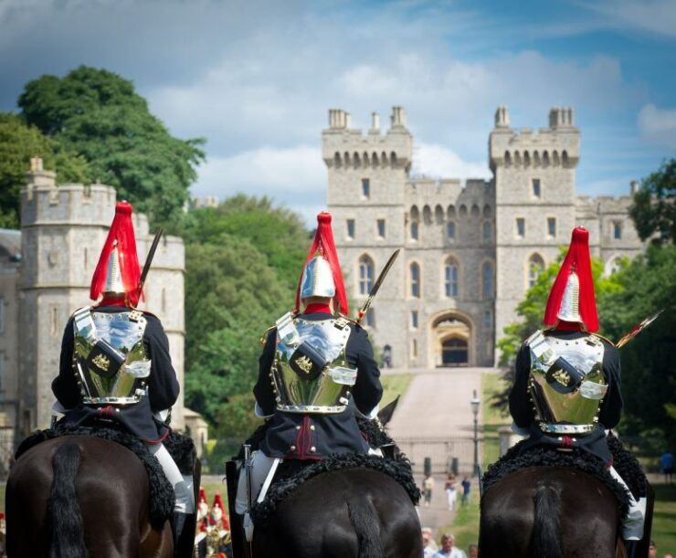 London & Windsor: Royal Sites Full Day Guided Tour - Highlights