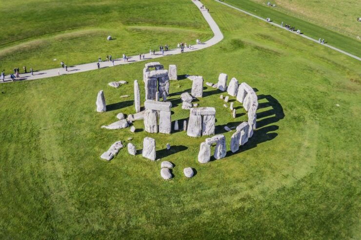 London: Windsor, Stonehenge, Bath, and Roman Baths Day Trip - Trip Highlights