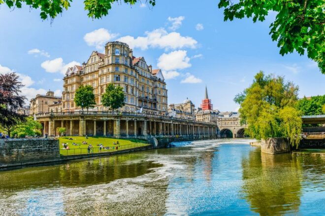 London: Windsor, Stonehenge, Bath, and Roman Baths Day Trip - Experience and Entry