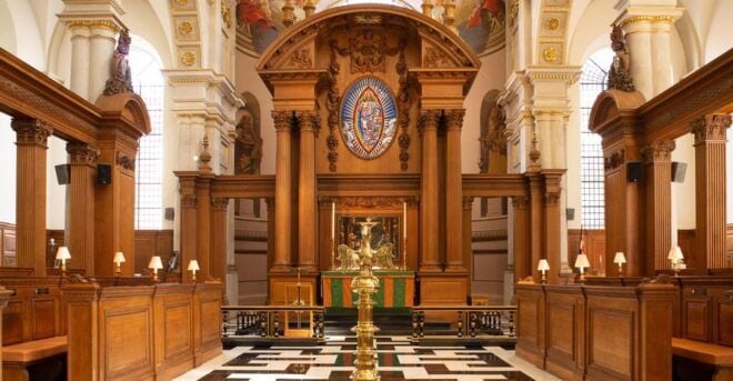 London: Women in the City of London Walk With a Guide - Price and Duration