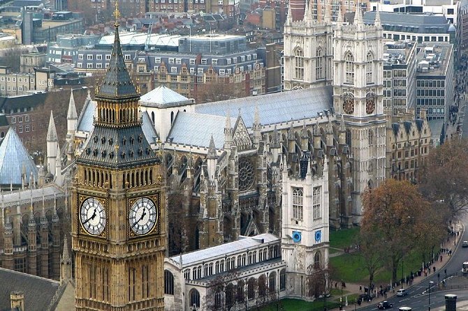 Londons Classic Sights and Hidden Histories: A Self-guided Audio Tour - Tower of London: Medieval Fortress With Royal History