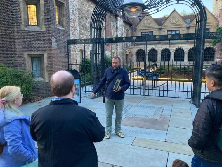 London's Ghosts & Gruesome Past Nighttime Walking Tour - Practical Tips