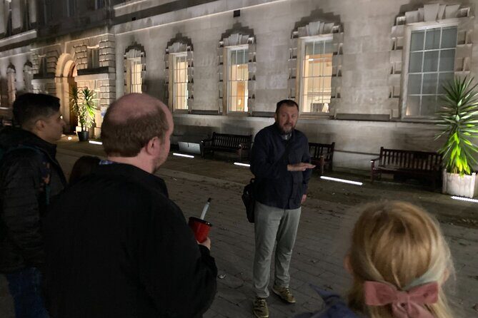 London's Ghosts & Gruesome Past Nighttime Walking Tour - Good To Know