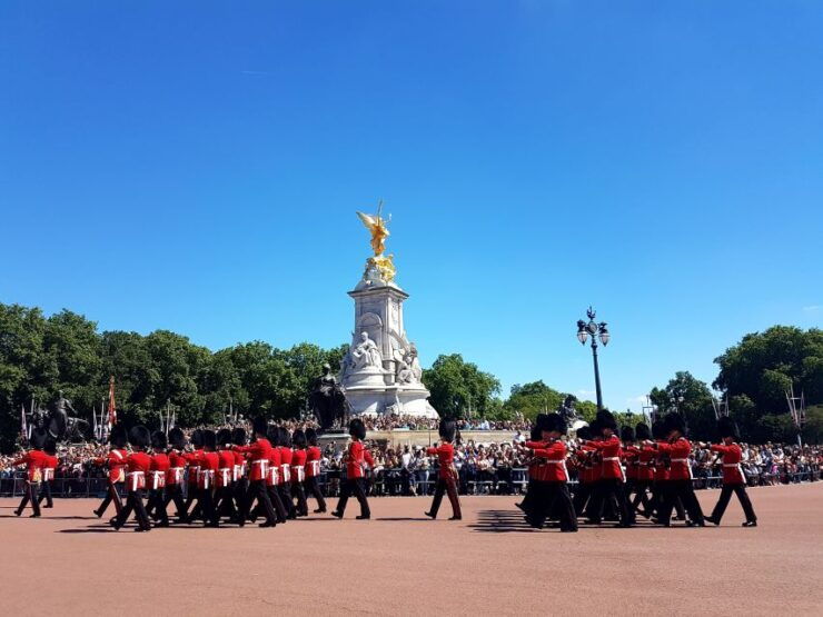 Londons Palaces and Parliament Walking Tour - Booking Details