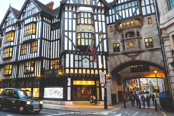 Londons West End: Soho, Covent Garden & Chinatown Private Tour - Pricing and Group Size