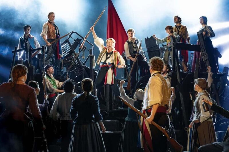 London's West End: Ticket to Les Misérables - The Music & Performance