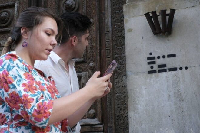 London's West End: World at War Exploration Game - Common Questions