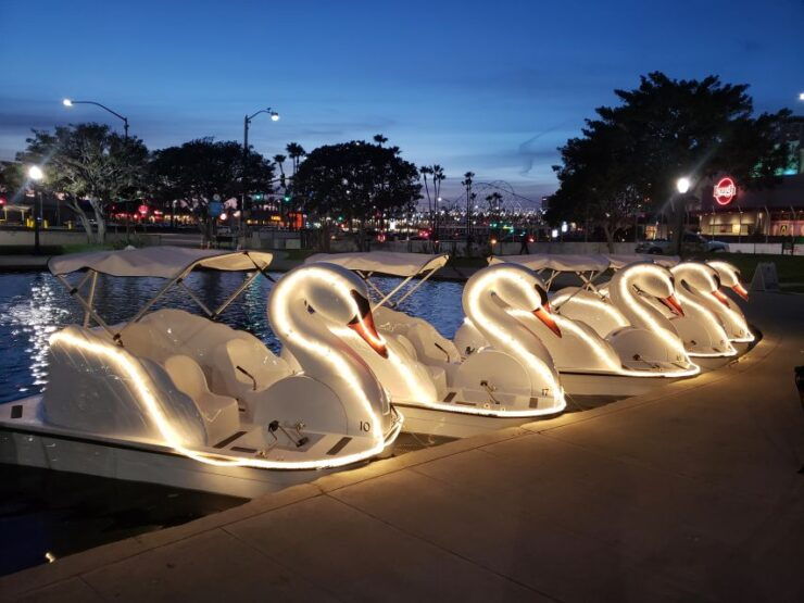 Long Beach: Swan Boat Rental at Rainbow Lagoon - Rental Description