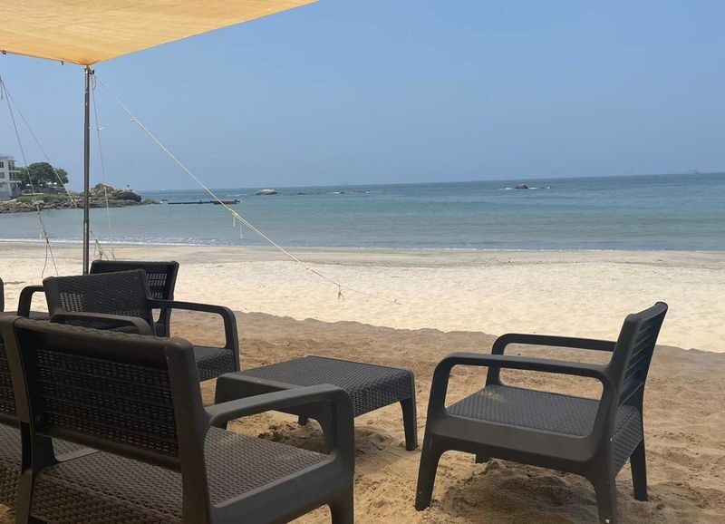 Long Coast-Cheung Sha Village Glamping, Caravan and Water Sports - A beachside stay on Lantau