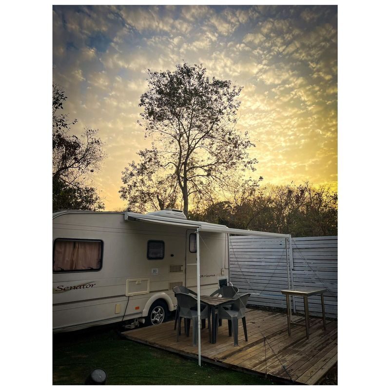 Long Coast-Cheung Sha Village Glamping, Caravan and Water Sports - Who should book this stay?