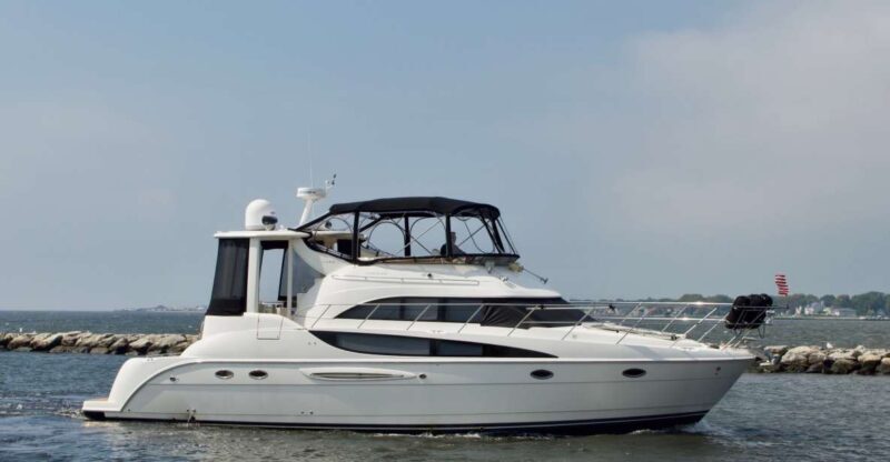 Long Island: Yacht Charters, Location: Port Jefferson Harbor - An In-Depth Look at the Yacht Experience in Port Jefferson Harbor
