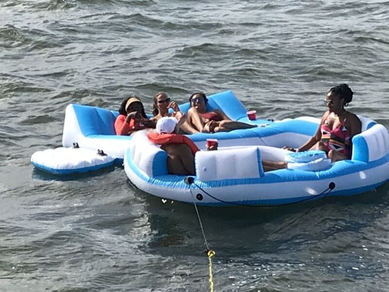 Long Island: Yacht Charters, Location: Port Jefferson Harbor - FAQ