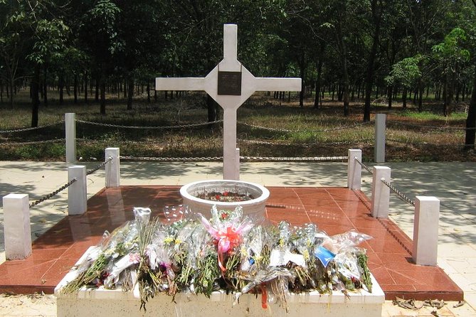 Long Tan Battlefield Full Day Private Tour From Ho Chi Minh City - Long Phuoc Tunnels Exploration