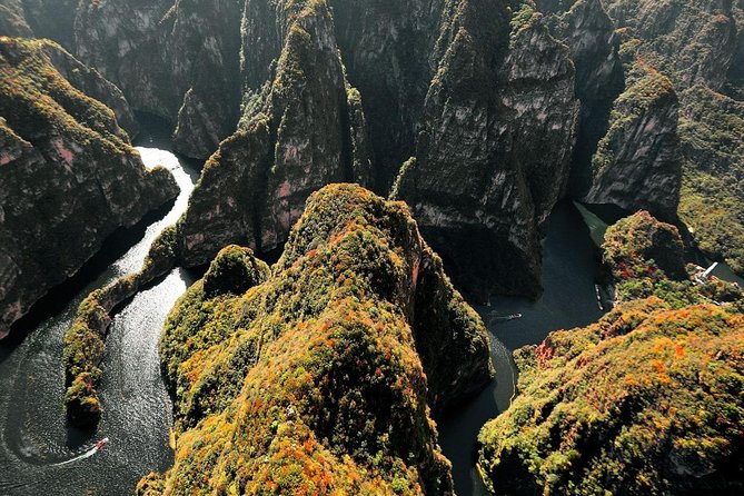 Longqingxia Gorge Cruise and Badaling Unrestored Great Wall Private Day Tour - Tour Highlights