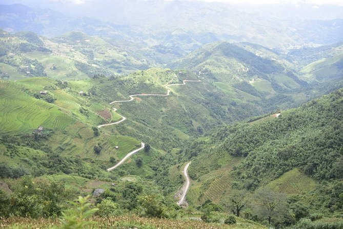 Loop The Ribboning Path Cut Into Mountainside - Overview