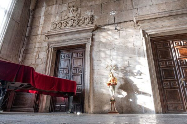 Lords of the Night Prisons Palace: Cells and Torture Tools - Common Questions