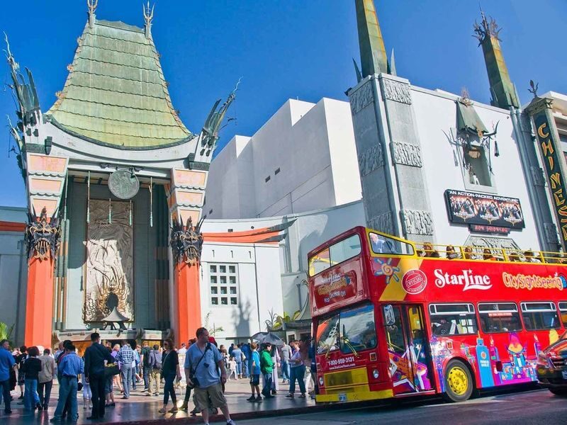 Los Angeles and Hollywood City Sightseeing Bus Pass - Sun, traffic and the wait between buses