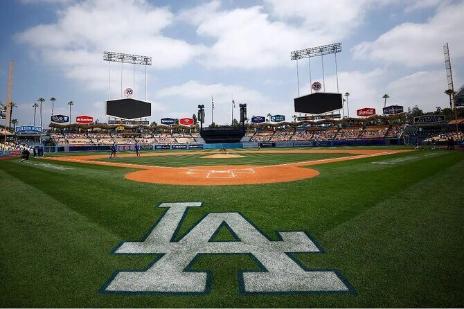 Los Angeles Dodgers Game with Japanese Speaking Concierge - Good To Know