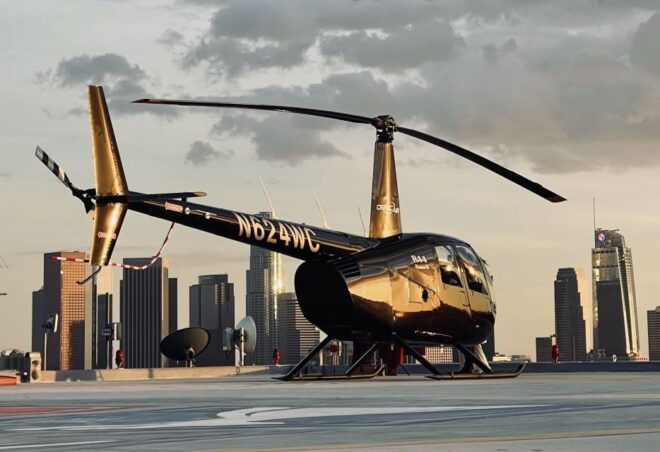 Los Angeles: Downtown Landing Helicopter Tour - Detailed Description of the Tour Experience