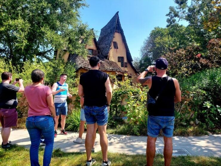 Los Angeles - Gay Sightseeing Booze Bus Tour - Experience Highlights and Inclusions