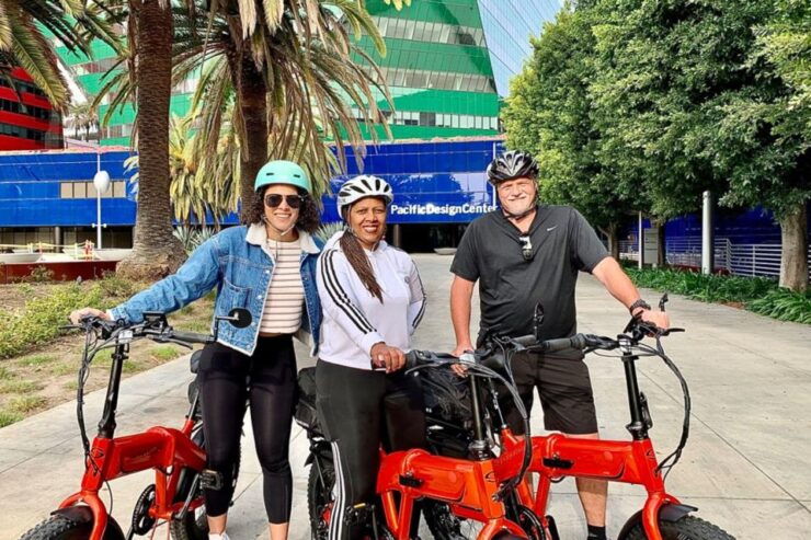 Los Angeles: Guided Beverly Hills E-Bike Tour - Tour Experience