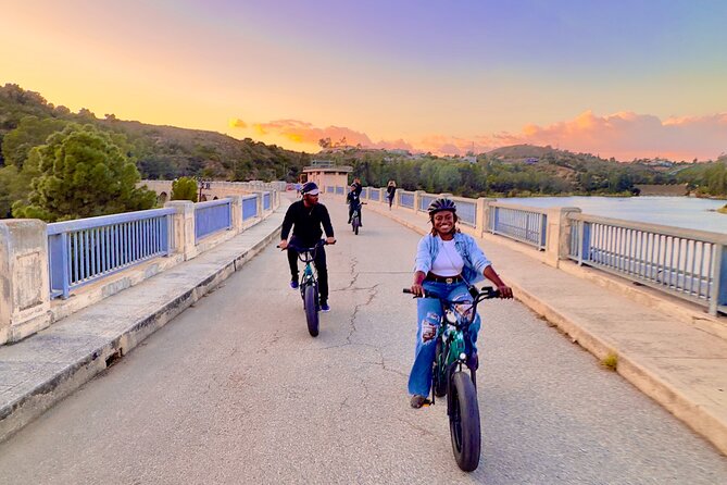 Los Angeles: Hollywood Highlights Small-Group Bike Tour - Small-Group Experience