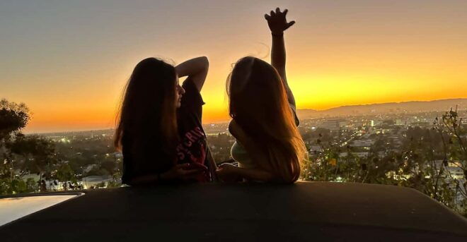 Los Angeles: Ride Around Town in a Limo - Flexible Travel Plans