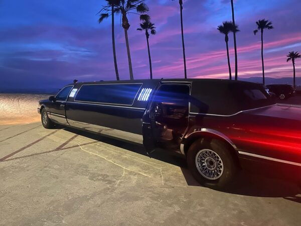 Los Angeles: Ride Around Town in a Limo - Frequently Asked Questions