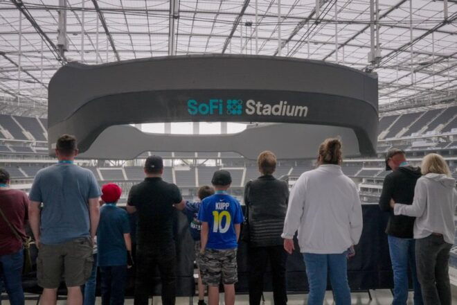 Los Angeles: SoFi Stadium Immersive Behind-the-Scenes Tour - Customer Reviews