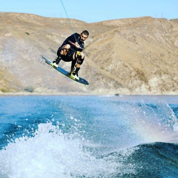 Los Angeles: Wakeboarding, Wakesurfing and Tubing - Common Questions