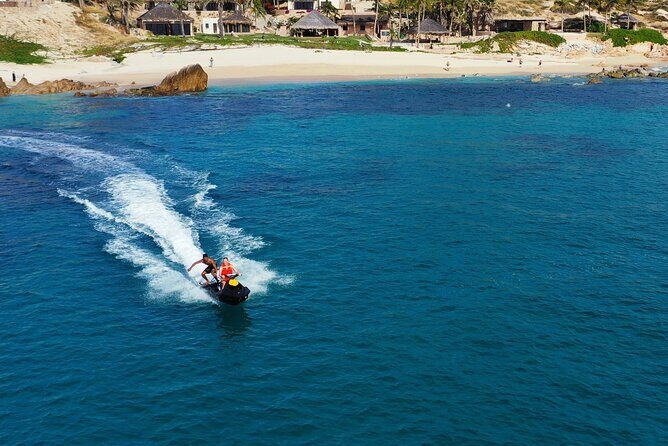 Los Cabos Amazing Resort Beach Day Pass (Snorkel, Jet Ski, Surf) - Discover the Los Cabos Amazing Resort Beach Day Pass (Snorkel, Jet Ski, Surf)