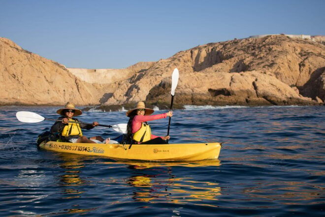 Los Cabos: Kayak & Snorkel to Chileno Bay + Transport - Inclusions and Amenities