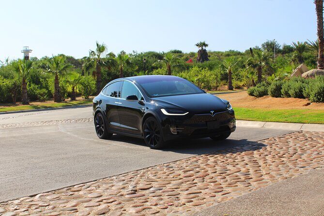 Los Cabos Luxury Private Tesla Transfer from Airport to Cabo San Lucas Area - Who Will Love This Service?