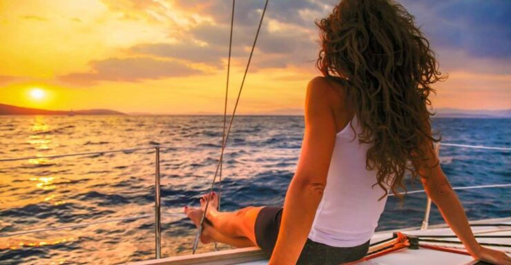 Los Cabos: Luxury Sailboat Sunset Cruise With Open Bar - Activity Overview