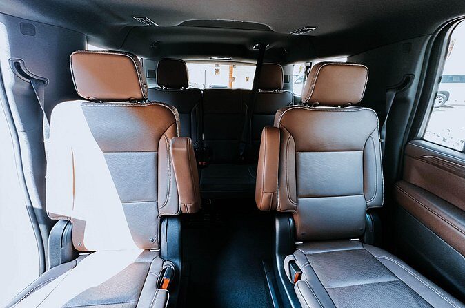 Los Cabos One Way Deluxe Suburban Transportation 5 pax - Who Will Love This Transfer?