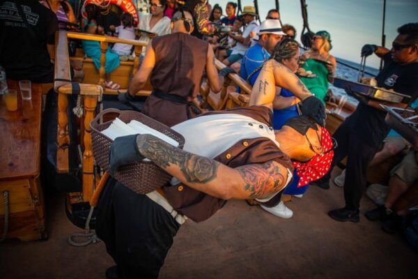 Los Cabos: Pirate Show at Twilight - Sunset Cruise