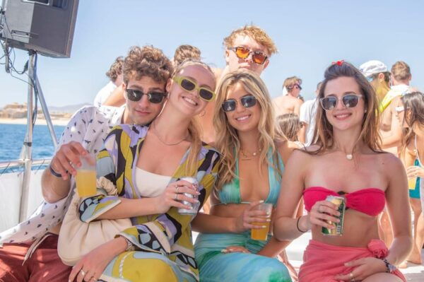Los Cabos: Sunset: Party Cruise! Open Bar With Fajitas Food - Tour Language Options