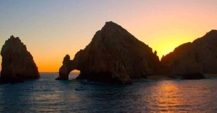 Los Cabos: Todos Santos and Cabo Private Tour - Transportation and Comfort
