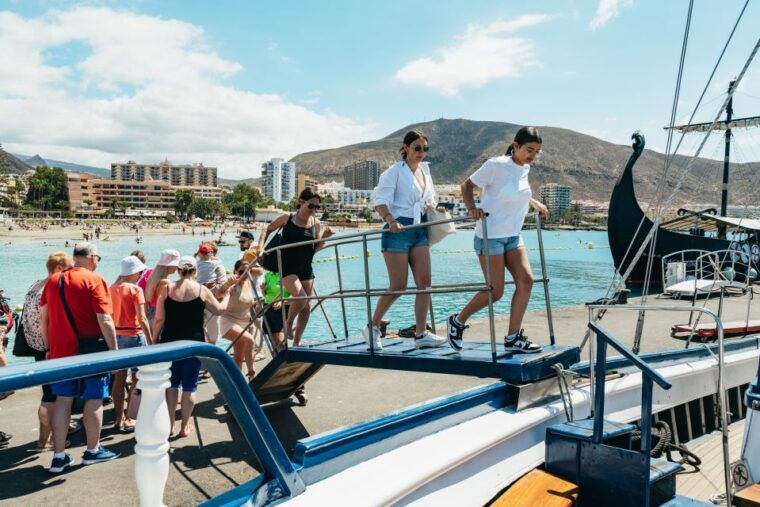 Los Cristianos: Respectful No-Chase Whale and Dolphin Cruise - Expert Guidance and Education