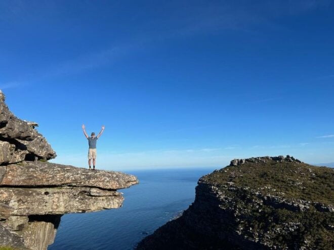 Lose the Crowds: Kasteelspoort & the Diving Board - Explore the Valley of Red-Gods