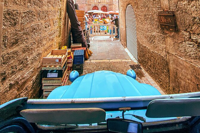 Lot Valley and St Cirq Lapopie Tour by Citroen 2CV From Cahors  - France - Tour Highlights