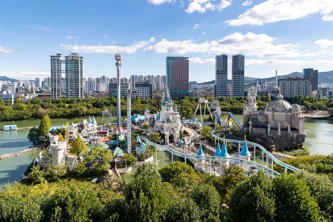Lotte World and Popcorn KPOP Concert in One Day Tour - Product Duration
