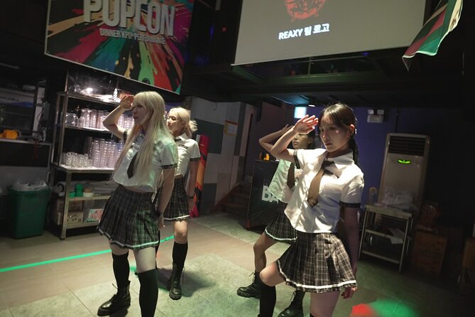 Lotte World and Popcorn KPOP Concert in One Day Tour - Common Questions