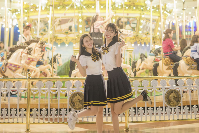 Lotte World Ehwa Korean School Uniform Rental Experience - What the Price Covers, and What It Does Not