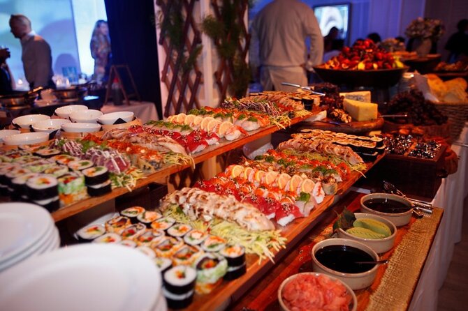 Lotus Mega Yacht Dinner Cruise - Meeting and Pickup Details