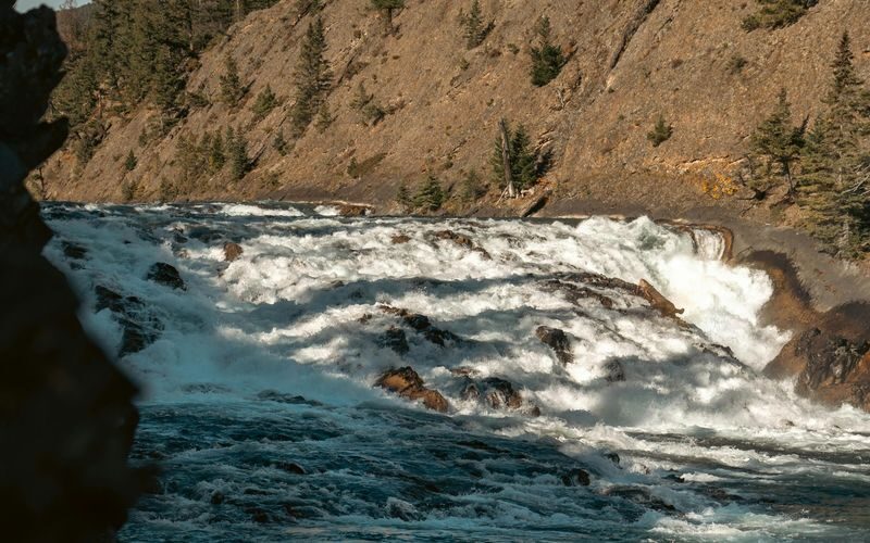 Louise Lake and Moraine Lake Full-Day Scenic Adventure Tour - What a guide adds to the scenery