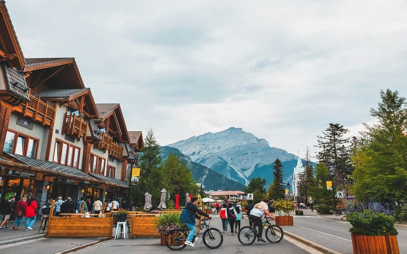 Louise Lake and Moraine Lake Full-Day Scenic Adventure Tour - The details to confirm before you go