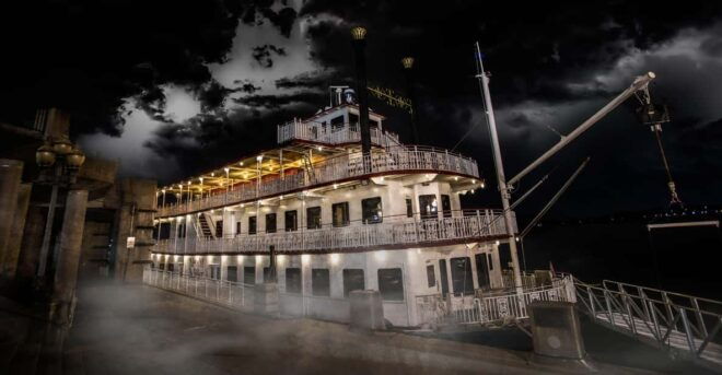 Louisville: Derby City Haunted Walking Tour - Bourbon and Tobacco Legends