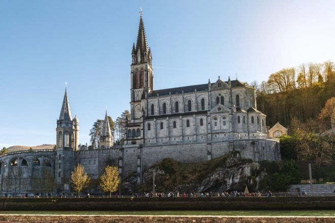 Lourdes: Capture the Most Photogenic Spots With a Local - Meeting Point Details